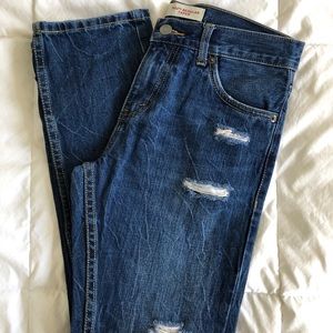 // Levi’s 502 Jeans //